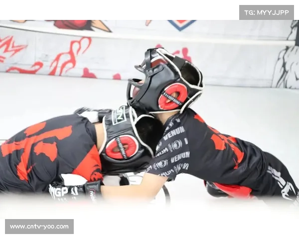 创新赛制下的搏击盛宴：七分钟无规则MMA的纯粹格斗精神回归